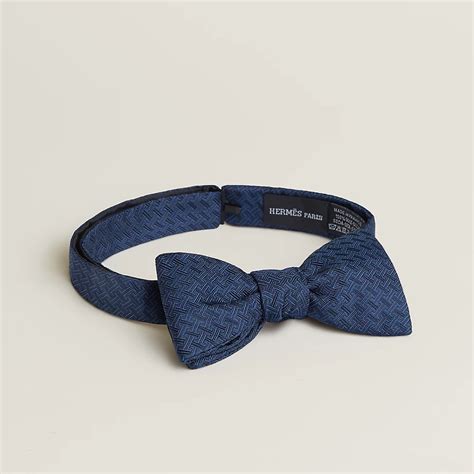 H Discret Unie bow tie .